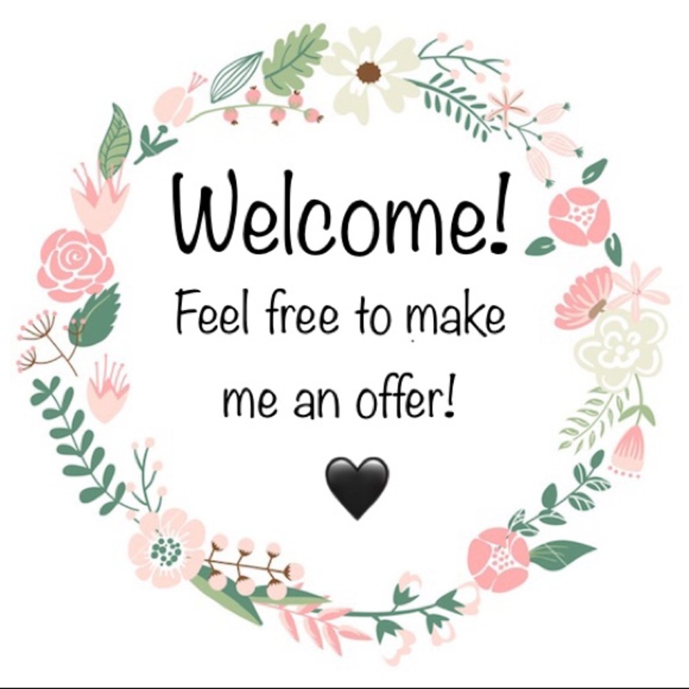 Bundle & I’ll send you a private offer! 🖤